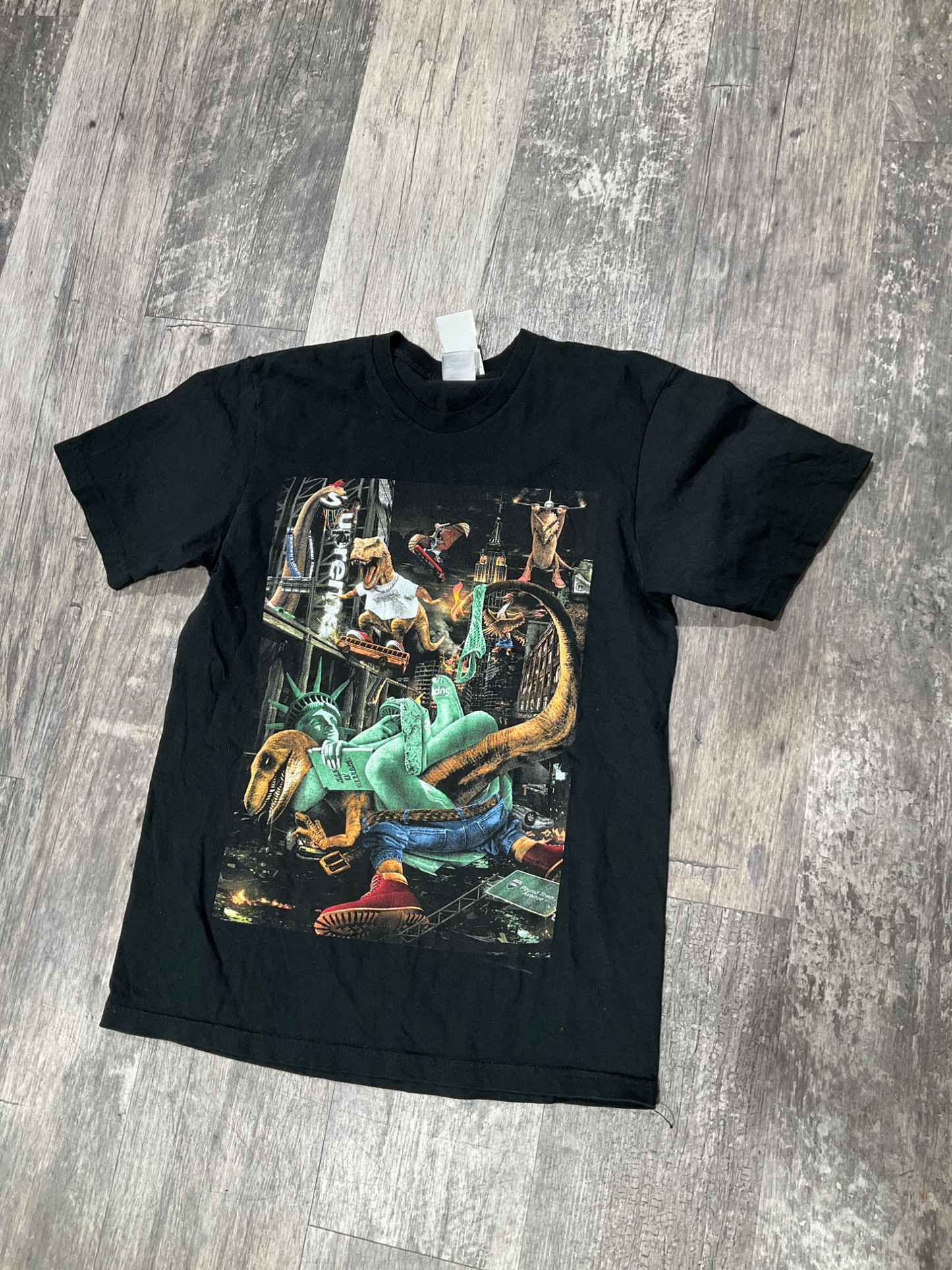 Supreme Short Sleeve Top Size Small
