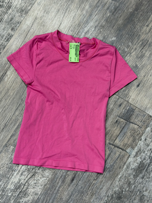Aritzia T-Shirt Size Extra Small