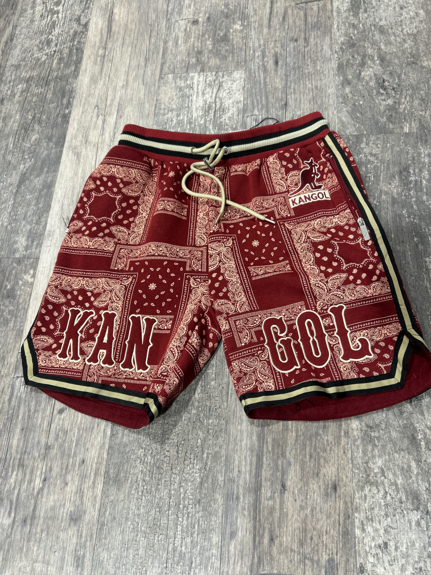 Kangol Shorts Size Large