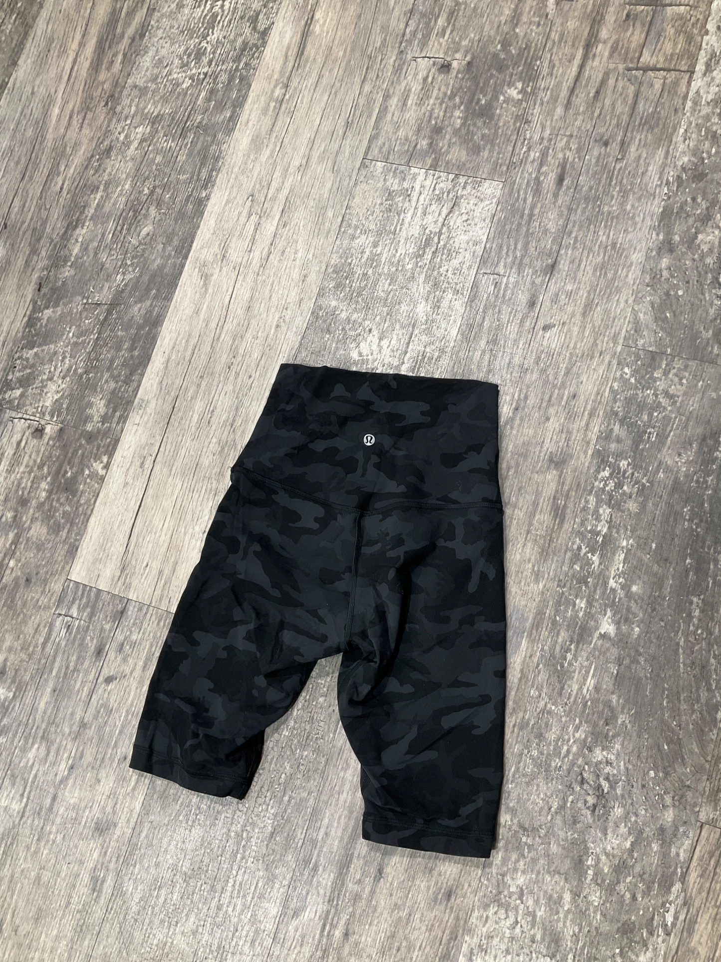 Lulu Lemon Athletic Shorts Size 4