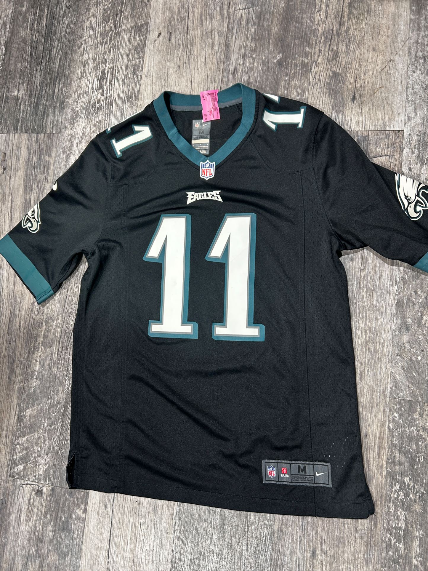 Nfl T-shirt Size Medium