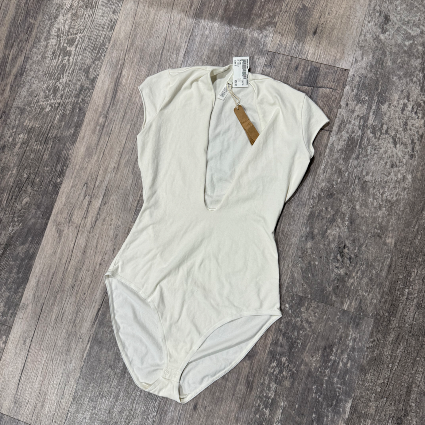 Skims T-Shirt Size Small