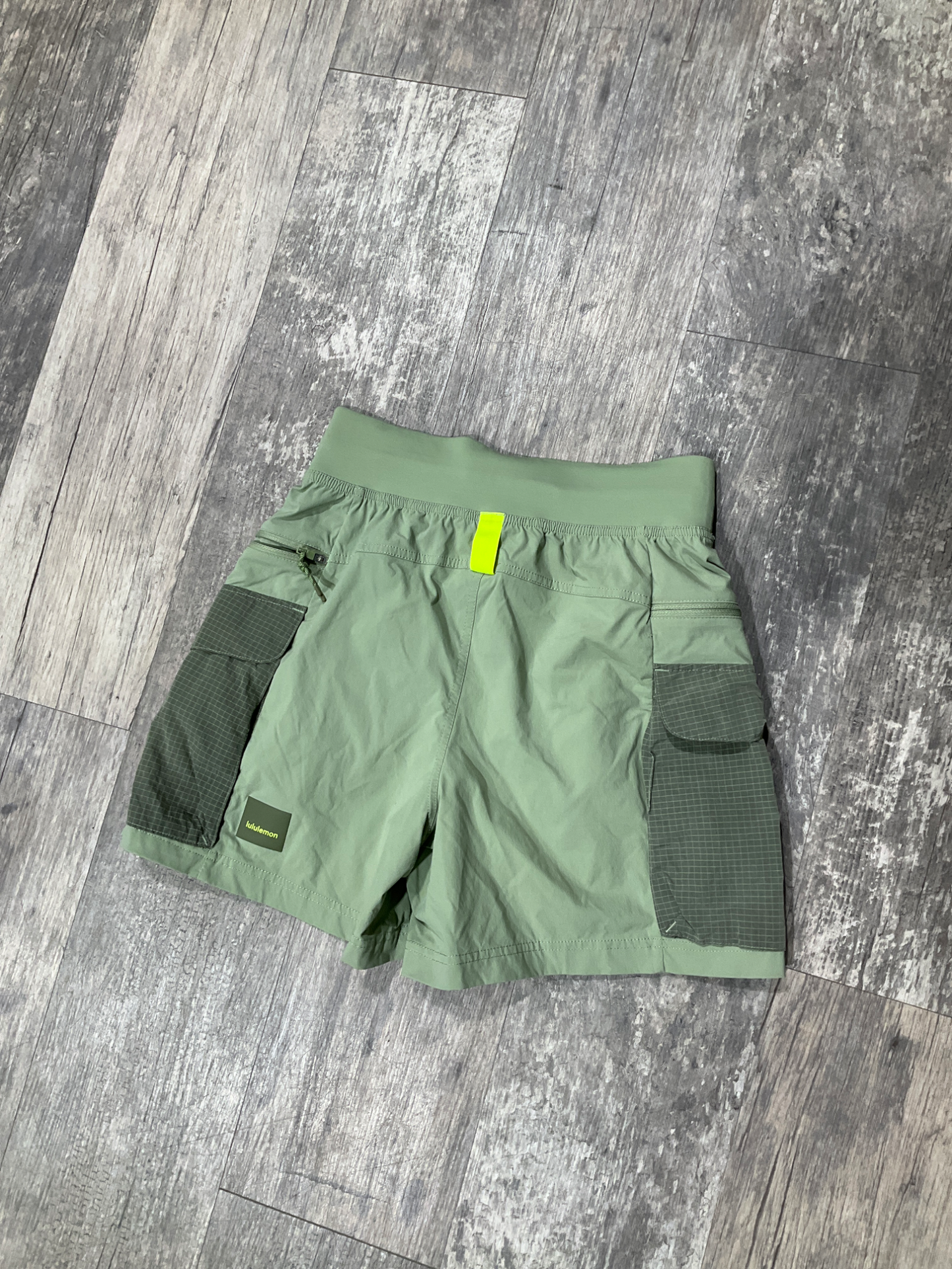 Lululemon Shorts Size 4